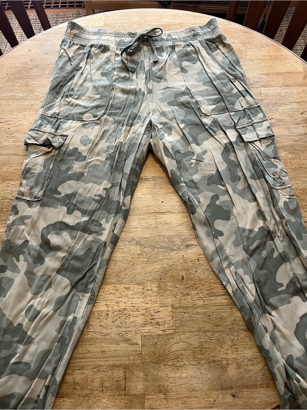Hippie Rose Lightweight Camo Cargo Pants in Olive & Tan